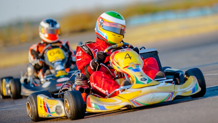 Картинг в Костроме. ULTRA ПОДАРКИ. Купить картинг в Костроме. Попробуйте участие в настоящей гонке и получите порцию незабываемых эмоций. Гонки на картах - это приятно и доступно. Сервис UltraPodarki.ru 8 800 505 95 30. Картинг Кострома, картинг, гонки на картах Кострома, гонки на картах, езда на карте Кострома, езда на карте, купить картинг Кострома, купить картинг, картинг цена Кострома, картинг цена, картинг клуб Кострома, картинг клуб, картинг центр, картинг центр Кострома