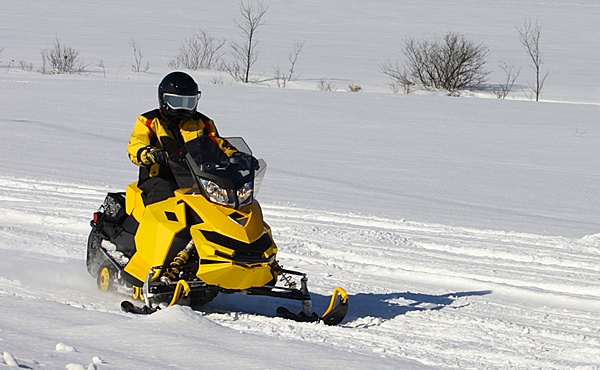 Катание на снегоходах в Костроме в подарок. Сервис Ultra Подарки
. Подарочный сертификат на катание на снегоходах в Костроме с друзьями. Закажите прокат снегоходов в подарок для мужчины по привлекательным ценам. Живописные маршруты для езды на снегоходах это отличная возможность активного отдыха. Сервис UltraPodarki.ru 8 800 505 95 30. катание на снегоходах, подарочный сертификат на катание на снегоходе, прокат снегоходов, прокат снегоходов Кострома, катание на снегоходах Кострома, езда на снегоходе