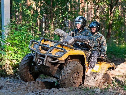 Катание на квадроциклах в Костроме. Подарочные сертификаты Ultra Подарки. Подарочный сертификат на катание на квадроциклах в Костроме. Закажите прокат квадроциклов и наслаждайтесь активным отдыхом с друзьями. Выбирайте живописные маршруты для езды на квадроциклах. Сервис UltraPodarki.ru 8 800 505 95 30. Катание на квадроциклах, катание на квадроциклах Кострома, прокат квадроциклов, прокат квадроциклов Кострома, езда на квадроцикле, езда на квадроцикле Кострома, катание на квадроциклах зимой, Катание на квадроциклах летом, сертификат на катание на квадроциклах, сертификат квадроциклы, сертификат квадроциклы Кострома
