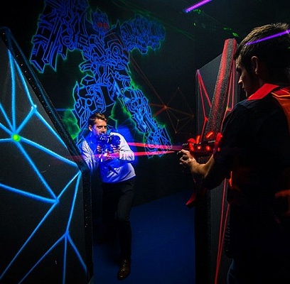 Игра в лазертаг в Костроме. Сервис Ultra Подарки. Купить лазертаг в городе Костромаf. Попробуйте лазерный пейнтбол в лазертаг клубе. Цены на лазертаг. Сервис: UltraPodarki.ru 8 800 505 95 30. Лазертаг в Костроме, купить лазертаг Кострома, лазертаг, купить лазертаг, лазерный пейнтбол Кострома, лазертаг для детей Кострома, лазертаг клуб, лазертаг клуб Кострома