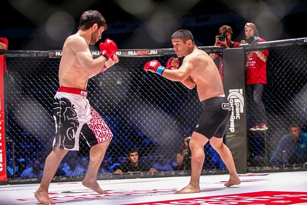 Смешанные единоборства в Костроме. Сервис Ultra Подарки. Купить подарочный сертификат на смешанные единоборства в Костроме. Опытные инструкторы обучат вас ММА. Сервис UltraPodarki.ru 8 800 505 95 30. Смешанные единоборства, бои без правил, ММА, смешанные единоборства в Костроме, UFC, смешанные боевые искусства, бои без правил Кострома, UFC Кострома, смешанные боевые искусства Кострома, ММА Кострома, занятия ММА Кострома