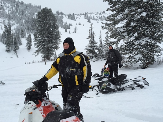 Катание на снегоходах в Костроме в подарок. Сервис Ultra Подарки
. Подарочный сертификат на катание на снегоходах в Костроме с друзьями. Закажите прокат снегоходов в подарок для мужчины по привлекательным ценам. Живописные маршруты для езды на снегоходах это отличная возможность активного отдыха. Сервис UltraPodarki.ru 8 800 505 95 30. катание на снегоходах, подарочный сертификат на катание на снегоходе, прокат снегоходов, прокат снегоходов Кострома, катание на снегоходах Кострома, езда на снегоходе