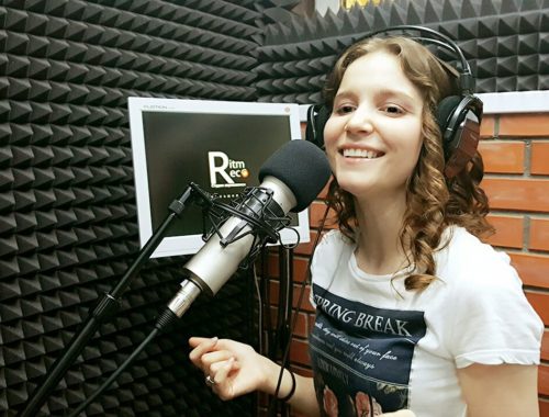  Индивидуальные занятия вокалом в Костроме. Ultra Подарки. Купить сертификат на индивидуальные занятия вокалом в Костроме и уроки обучения вокалу.  Сервис UltraPodarki.ru 8 800 505 95 30. Индивидуальные занятия вокалом, занятия вокалом в Костроме, обучение вокалу Кострома, уроки вокала Кострома, школа вокала Кострома, занятие вокалом для детей, занятия вокалом, обучение вокалу, уроки вокала, школа вокала, уроки вокала обучение, вокальные уроки, индивидуальные занятия вокалом Кострома